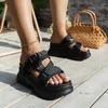 Scarpe eleganti Fashion Summer Women Sandals Pieep-Toe Wear Platform Sneaker Woman Tambie Sandalo Sandalo Sandalo Flip di spiaggia casual Flip