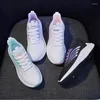 Lässige Schuhe Frauen rennen flache Sneakers Trends atmungsaktiv