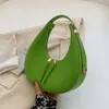 2024 Sac sous arme de luxe à demi-lune pour femmes Pu Leather Sac à bandoulière d'automne Hiverbody Sac de mode Aaisselle de mode et 10a