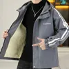 Мужские куртки Parkas с капюшоном холодная зима для мужчин Продвижение Man Plead Pain Y2K Fashion Harajuku Sale 2024 в