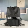 Designers homens e mulheres mochila bolsa de bagagem remota bolsa de viagem bolsa de viagem de alta qualidade sacos de luxo de verão preto e branco bolsa de nylon frete grátis