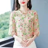 Camisetas femininas coreanas 3/4 mangas ladras imprimindo tops em vulícolas de chiffon de chiffon de decote em vinicia de chiffon botões de roupas elegantes