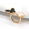 High -End -Temperament, vier Blattklee Schmetterlingsring, koreanische und gleichgültiger Stil von Frauen, Nischenleuchten, weiße Fritillaria offener Ring