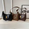 LEFTSIDE Retro Solid Color Shoulder Bags for Women Winter PU Leather Lady Crossbody Bag Vintage Handbags and Purses 240328