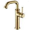 Robinets de lavabo de salle de bain style mélangeur de robinets dorés de style européen tape le robinet lavé rotatif froide et el
