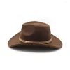 女性と男性のためのカウボーイの帽子カジュアルスタイルのウエスタンキャップウール57-58cmシンプルなストラップメタルデコレーションファッションNZ0081