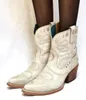 Botas de inverno mulheres tornozelo ladras bordadas bordados vintage de couro de cobra fase ocidental de ponta pontiaguda