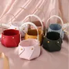 Present Wrap Pu Leather Creative Portable Handbag Födelsedagsbröllop år fest bankett godis lagring väska korg hem leveranser