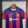 Jerseys de football des maillots de survêtement masculin Jersey de football, ensemble de vêtements pour enfants Barcelone, version thaï, respirant de haute qualité