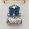 Les gilets pour femmes KBQ ont frappé la couleur épissée de lacet en lacet en denim gistcoats pour femmes à revers sans manche