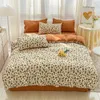 Conjuntos de cama 4pcs Definir lençóis de flores de planta para adultos e crianças lavatadas com algodão travesseiro de leopardo tampa de edredão de leopardo