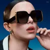 Güneş gözlüğü Avrupa tarzı kadınlar kare şekli parlama önleyici güneş gözlükleri yüksek kaliteli kadın güneş gözlüğü