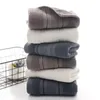 Nieuwe nieuwe Britse stijl Eenvoudige vaste kleurvlakpatroon man wassen Washotel reishotel badhanddoek handdoek Bathrobe Camping Gym Portable Face Towels2.Voor eenvoudige solide kleurhanddoek