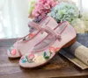 カジュアルシューズVeowalk See-Through Summer Women Gauze Fabric Ballet Flatsフラットに刺繍されたフラット古い北京バレリーナ