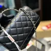 Sacchetti per manico che grandi mini borsa in metallo in metallo da 24 mocchain women worte spallo portafoglio di lusso zaino in moda cf sacca a flip sacca trapunta bora di diamante a trapunta