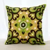 Pillow bordado arco floral bordado