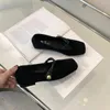 Casual Schuhe Quadratz Zehen Frauen Flats Slipper 2024 Ankunft Tanz Schwarz brauner grüner Gürtelschnalle Mules Frau Größe 35-39