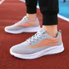 Casual Shoes Mens Flame Printed Sneakers Flying Weave Sports Bekväm springa utomhus Män Athletic