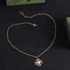 Luxur Designer Fashion Pendant Halsband färgad diamant vintage halsband mässingsmaterial