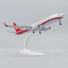 Metall Aircraft Model 20cm 1 400 Shanghai Airlines B737 Metal Replica Alloy Material med landningsutrustning Hjul DREDMENT TOY Gift 240328