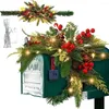 Dekorativa blommor ledde julkrans för brevlåda Fake Pinecone Red Berry Garland hängande ornament framför dörrväggdekorationer Xmas Tree