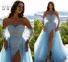 Oszałamiające lekkie niebieskie sukienki wieczorowe z odłączaną spódnicą tiulową seksowną wysoko podzieloną syrenę z ramion Arabski Dubai Lux3915146