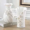 Vases une paire de style nordique Small Simple White Céramique Ornements Salon Désorations de fleurs européennes 2 pièces