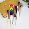 Figuras decorativas 2024 Fan 1 PC Rainbow Hand Hand Dolding Dance para festas de orgulho gay decoração de arte decoração de artesanato abanicos de mano yl