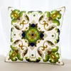 Pillow bordado arco floral bordado