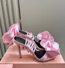 Elegant brudbröllop Magda Butrym Sandaler Skor Kvinnor Runda tår Double Flower Satin High Heels Lady Gladiator Sandalias EU35-41