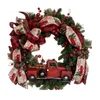 Decoratieve bloemen kerstkrans rode auto decor winter met bessen decoratie groene bladeren voor buitentuin muurjaar