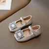 Toddler Girls Leather Princess Chaussures Diamond Decoration Kids Chaussures en cuir noir Blanc Enfant Enfants Foot Protection Chaussures 21-35 Y2yo #