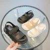 barn sandaler baby sko flickor designer barn svart vita småbarn spädbarn barn öken skor storlek 21-35 o7zi#