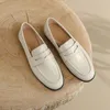 Casual schoenen eenvoudige loafers vrouwen slip-on flats cowhide dames witte muilezels rond tot leer dagelijks rijden basis mocassins