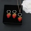 Designer Necklace Cute Diamond Strawberry Double Letter Earrings Sweet Rhinestone Studs Jewelry Sets Wholesale