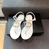Flip Flops Sandal Designer Travel Slipper Summer Mens Slide Tacco piatto cursori di lusso in pelle moca