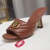 Sexy Red High Heels Designer Slippers Damesglaasjes Sandalen beroemde echte leren schoenen met doos
