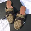 Ny stil coac samie tofflor glid strand klassisk logotyp sommarpool kvinnan sandal solig loafer brown 2024 luxurys designer sandale trasa mens resor platt skjutreglage mule