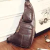 Män äkta läderkohude vintage Sling Single Chest Back Day Pack Travel Famous Corce Body Messenger Shoulder Bag 240402