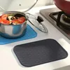 テーブルマットシリコーン乾燥マット洗濯四角シンプルティーカップボウル箸ノンスリップダイニング熱断熱材