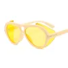 Tom Letter Sonnenbrille für Männer Frauen Designer Luxus Neue Mode Klassiker Sonnenbrille Punkstil Neue T-förmige dekorative Sonnenbrille Herren und Frauen Sonnenbrillen