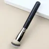 Busine per trucco Fondazione Concettore angolato Copertura senza soluzione di continuità Sintetica Dark Circle Cream Liquid Cream Cosmetics Brush Beauty Tool