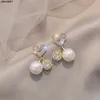 Corée du Sud Dongdamen Nouveau S925 Silver Needle Love Perle Crystal Boucles d'oreilles Temperament Personnalité Fashion Femme Oreilles