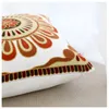 Pillow bordado arco floral bordado