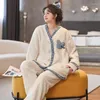 Huiskleding koraal plush vest pyjama voor dames winter schattige casual Instagram stijl warm fluwelen meisjes v-neck pak xxl