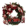 Decoratieve bloemen kerstkrans rode auto decor winter met bessen decoratie groene bladeren voor buitentuin muurjaar