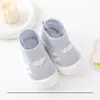 Eerste wandelaars baby gaas schoenen ademen sandalen kinderen gebreide casual baby zachte peuter klein