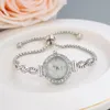 Montre-bracelettes pour les bracelettes de bracelet féminines de la petite cadran