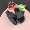Top Sandals Women Slippers Вышитые туфли хлопковая платформа мода Слитель Слитель Плоская Мулы Lady Designal Sandals Stylist Summer Eu35-45 5A