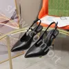 24 designers d'été habille des chaussures pour femmes machs stiletto talons sandaux sandaux mode arc ringestone embelli les fusils de sandale à talons à talons de haut 8 cm